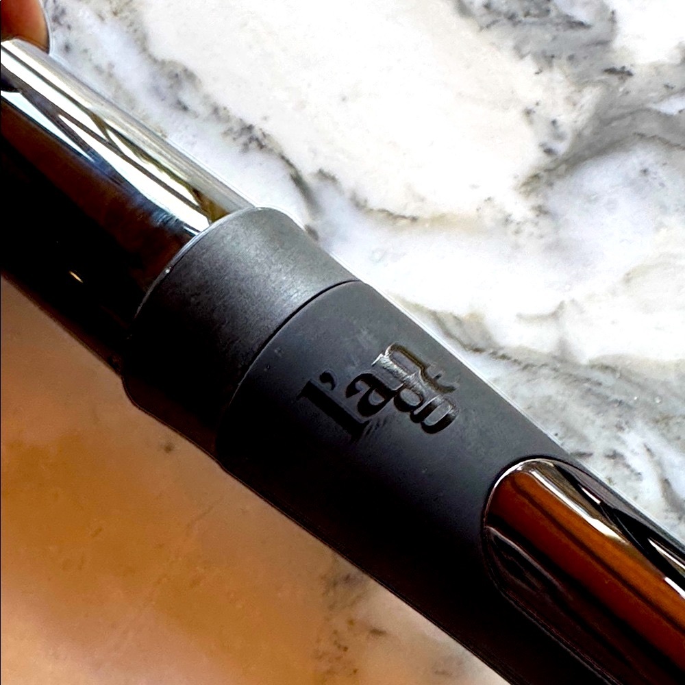 L’ange Le Curl Titanium Curling Wand with 32mm Barrel - Picture 4 of 8